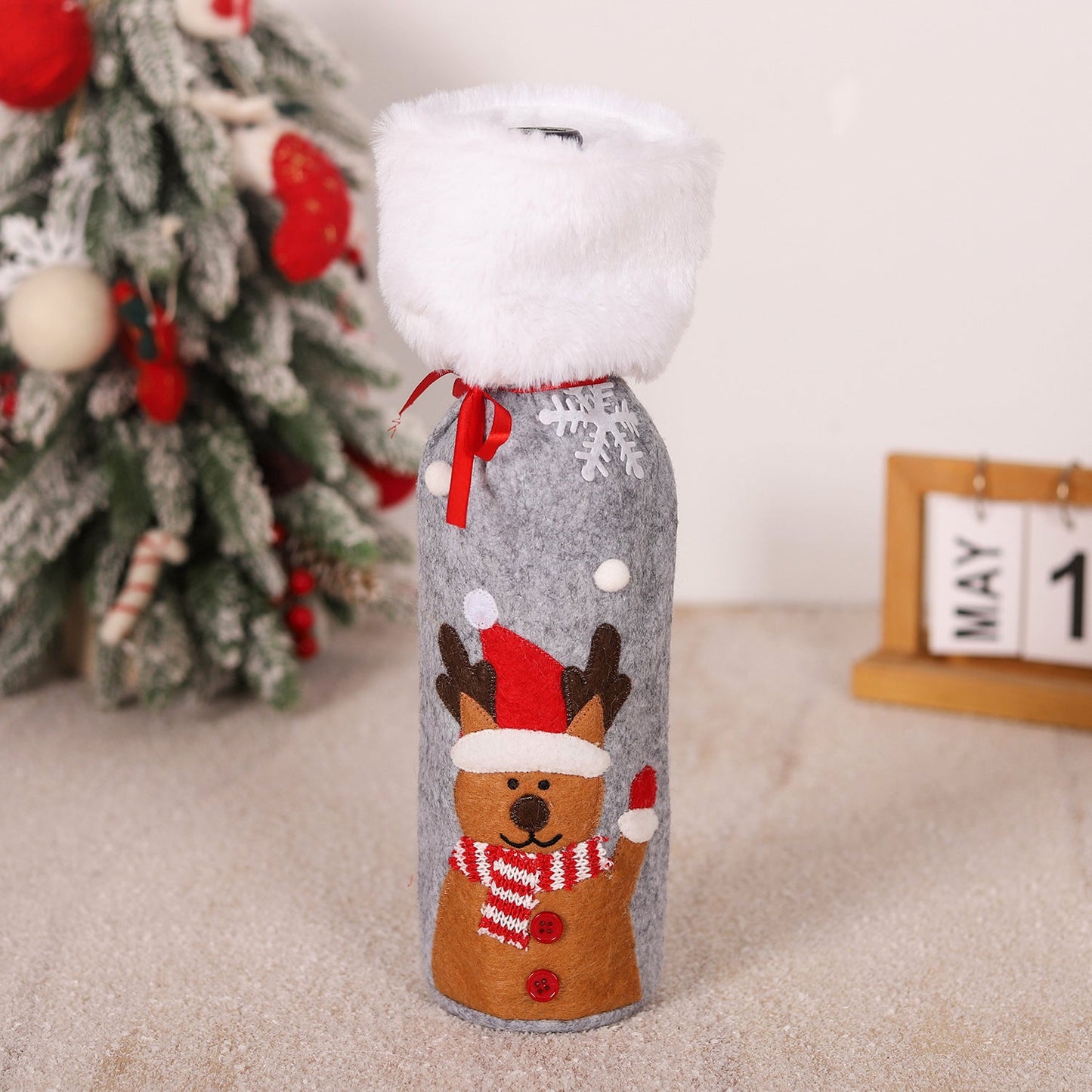 Festive Red Wine Bottle Covers Gift Set | Elderly, Snowman & Elk Household Decor eprolo
