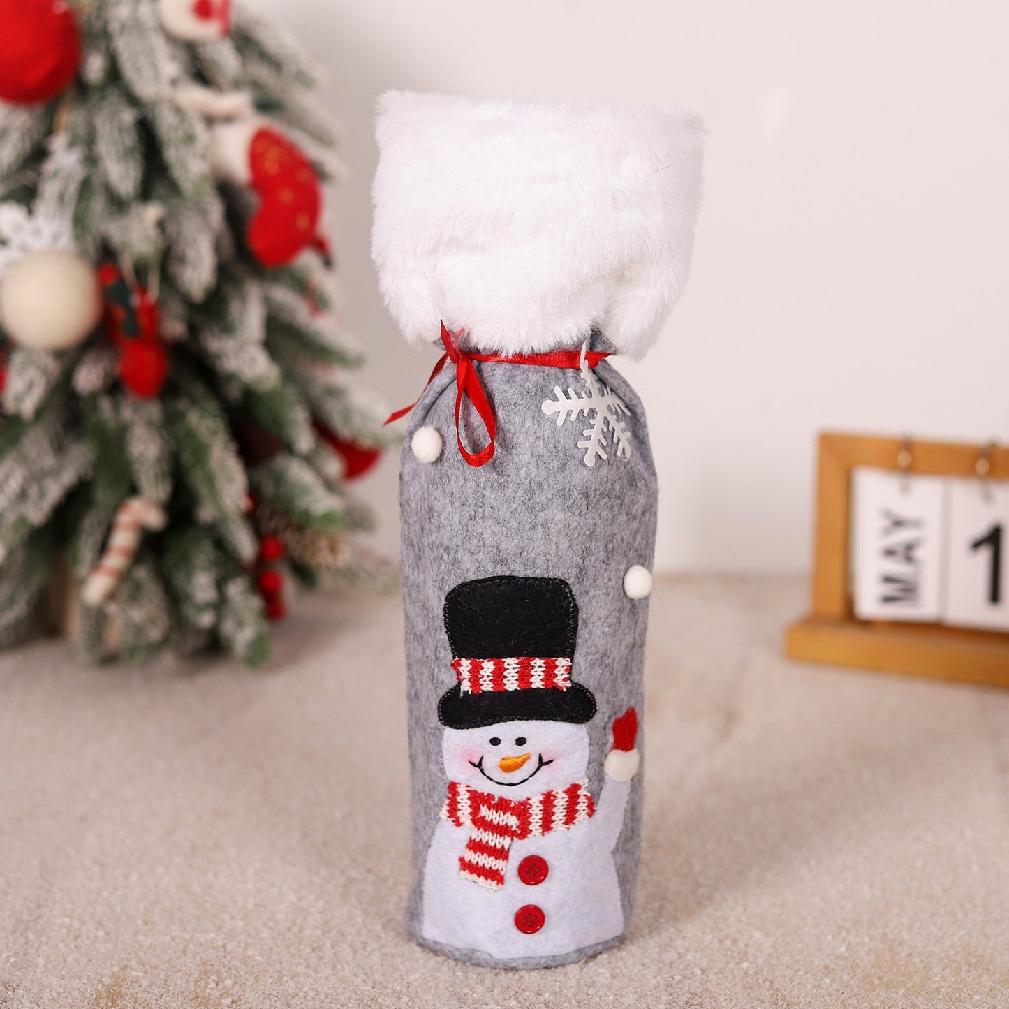 Festive Red Wine Bottle Covers Gift Set | Elderly, Snowman & Elk Household Decor eprolo