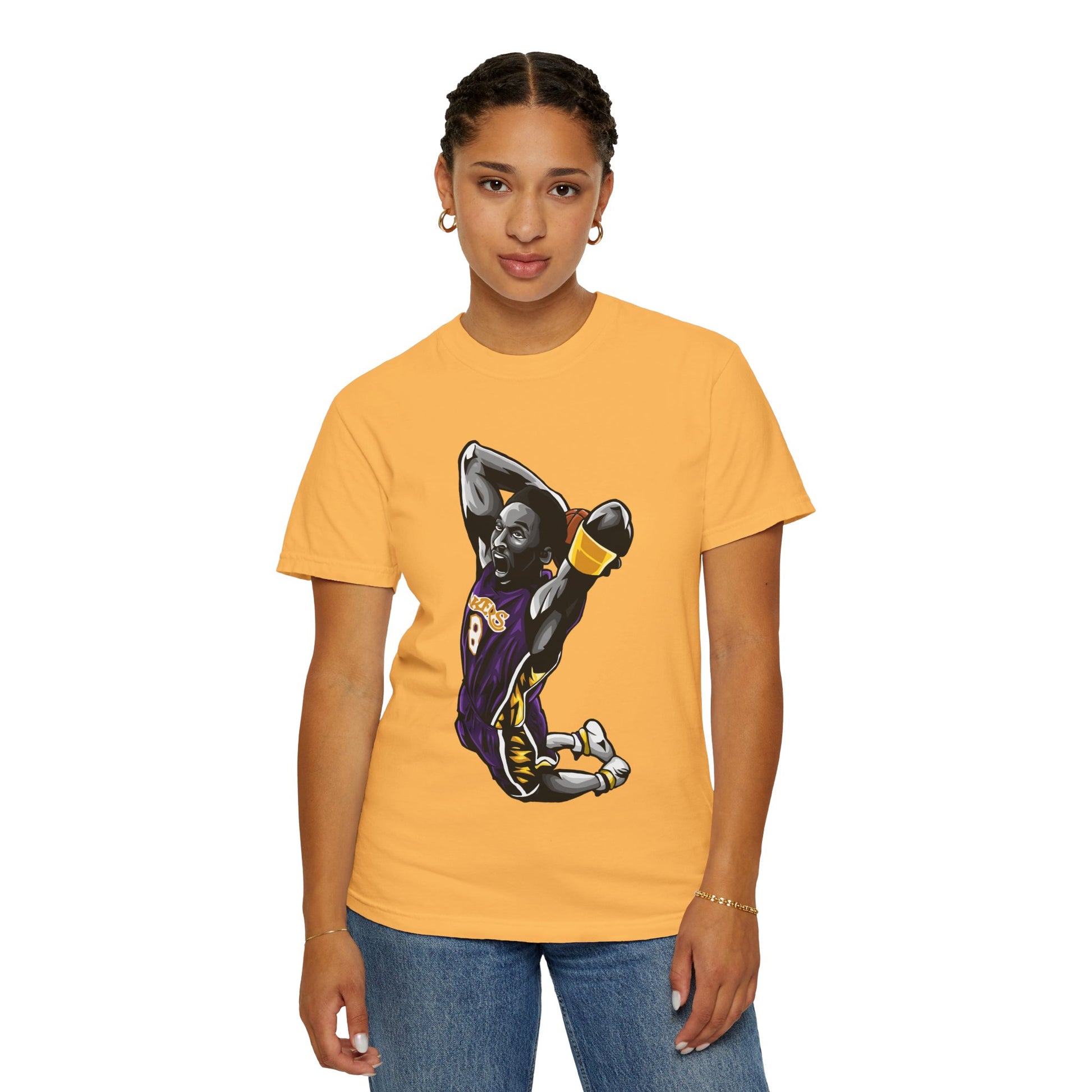 Kobe Bryant Vintage Unisex T-shirt - Basketball Legend Graphic Tee - CreativeRino